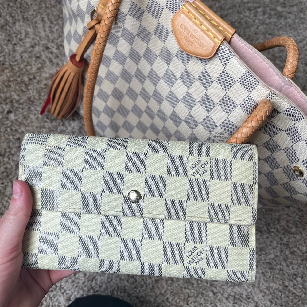 Authentic Louis Vuitton Wallet